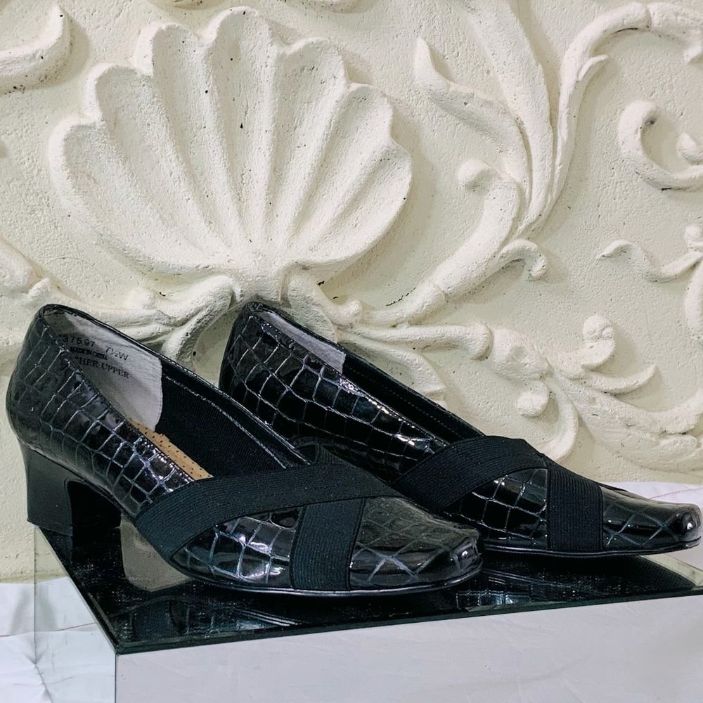 Ros Hommerson Croc Embossed Heels - Picture 6 of 12